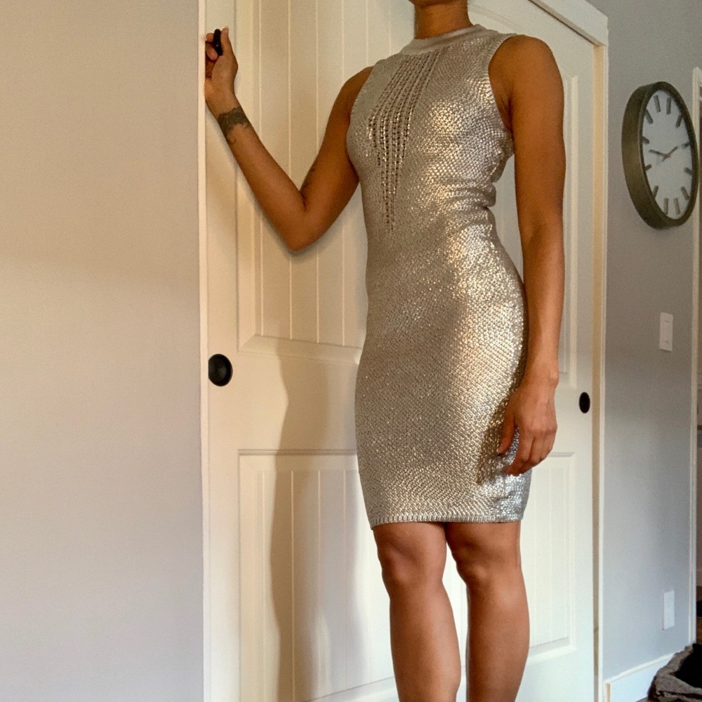 Designer dresses - Picture 4 of 8